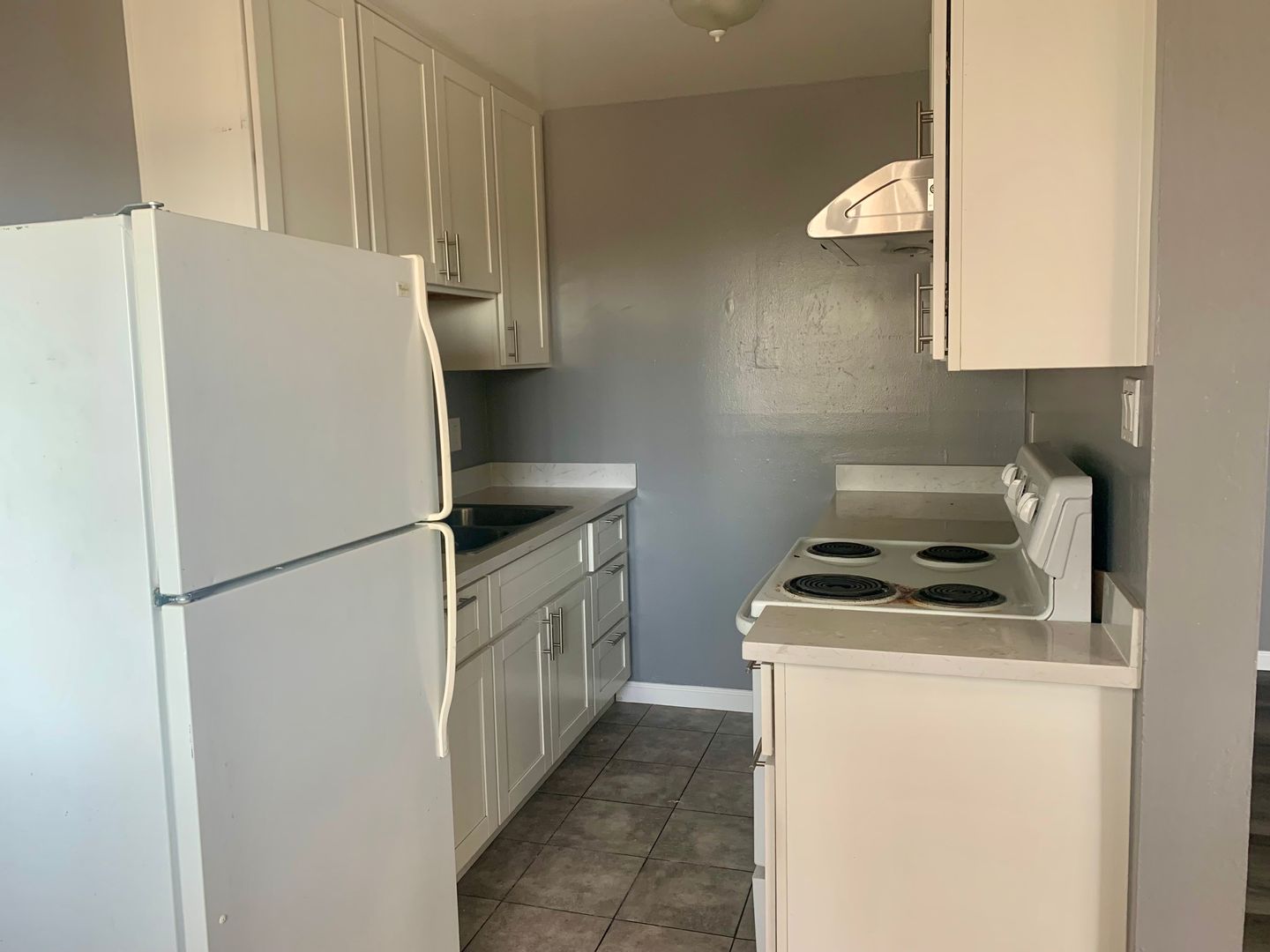 Oakland Apartment: 7629 Lockwood St