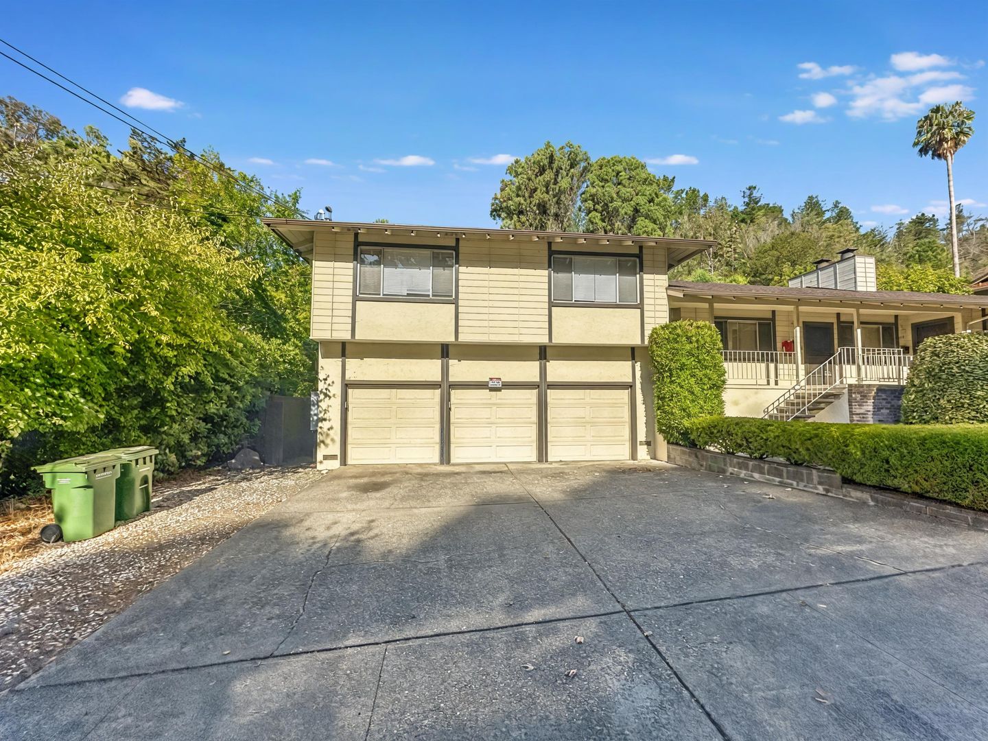 San Rafael Apartment: 53 Elizabeth Way