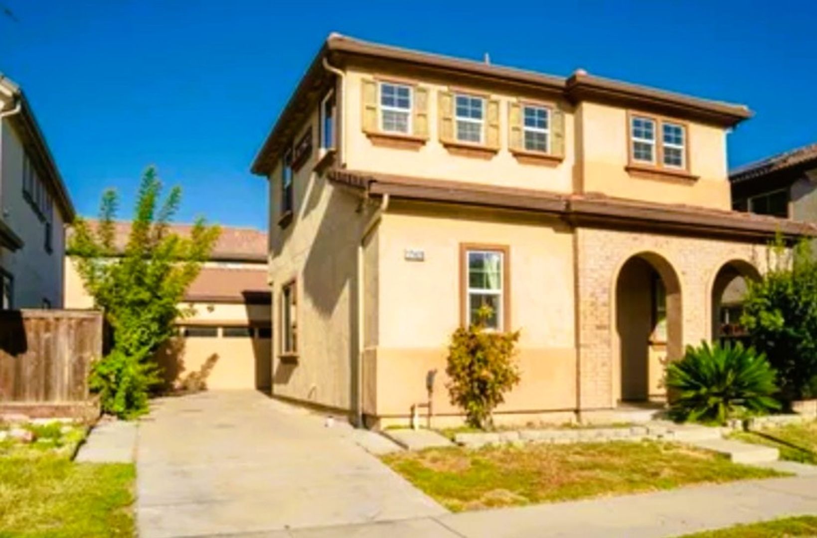 Lathrop House: 17409 Pheasant Downs Rd