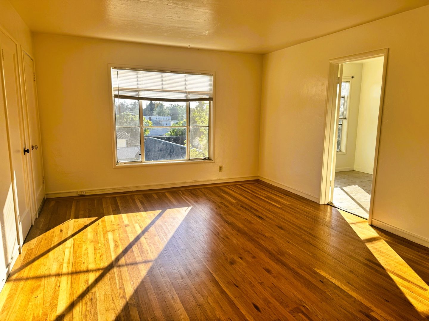 Oakland Apartment: 3105 High St
