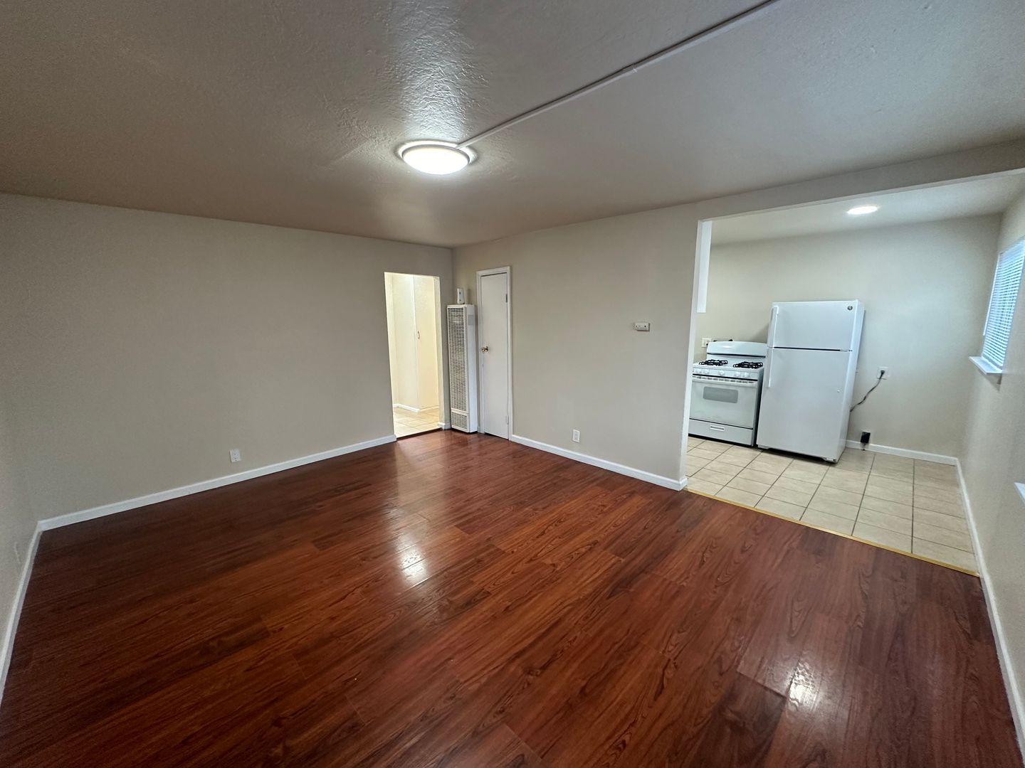 Richmond Apartment: 317 S 26th St