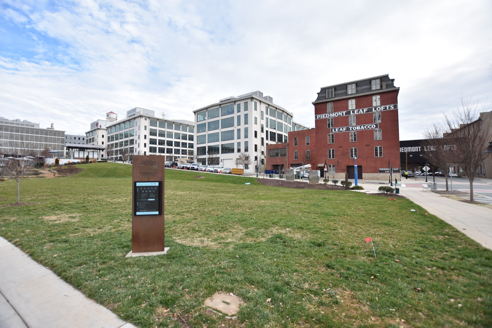 Winston Salem House: 401 E. 4th St, # 305
