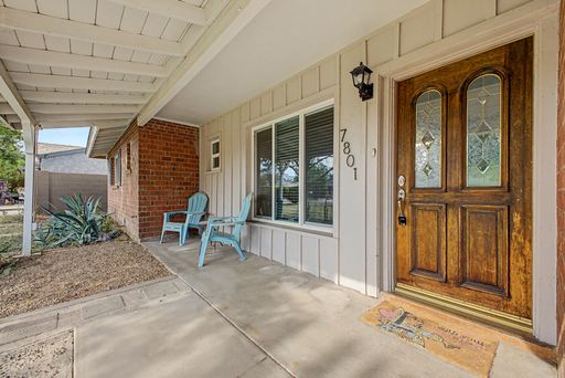 Charming 3-Bedroom 1.5 Bathroom Red-Brick Home with Spacious Yard & Light Rail Access! – photo 1