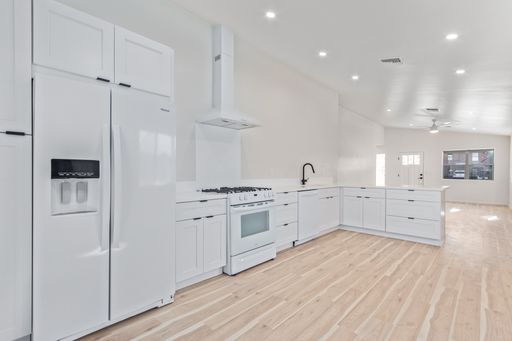 Stunning 3 Bed, 2 Bath Bungalow in the Historic Garfield District – photo 1