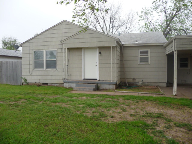 Lawton House: 2208 NW Walding Ave.