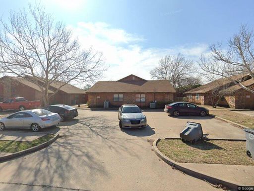 917 NE Tortoise Dr. Apt. A – photo 1