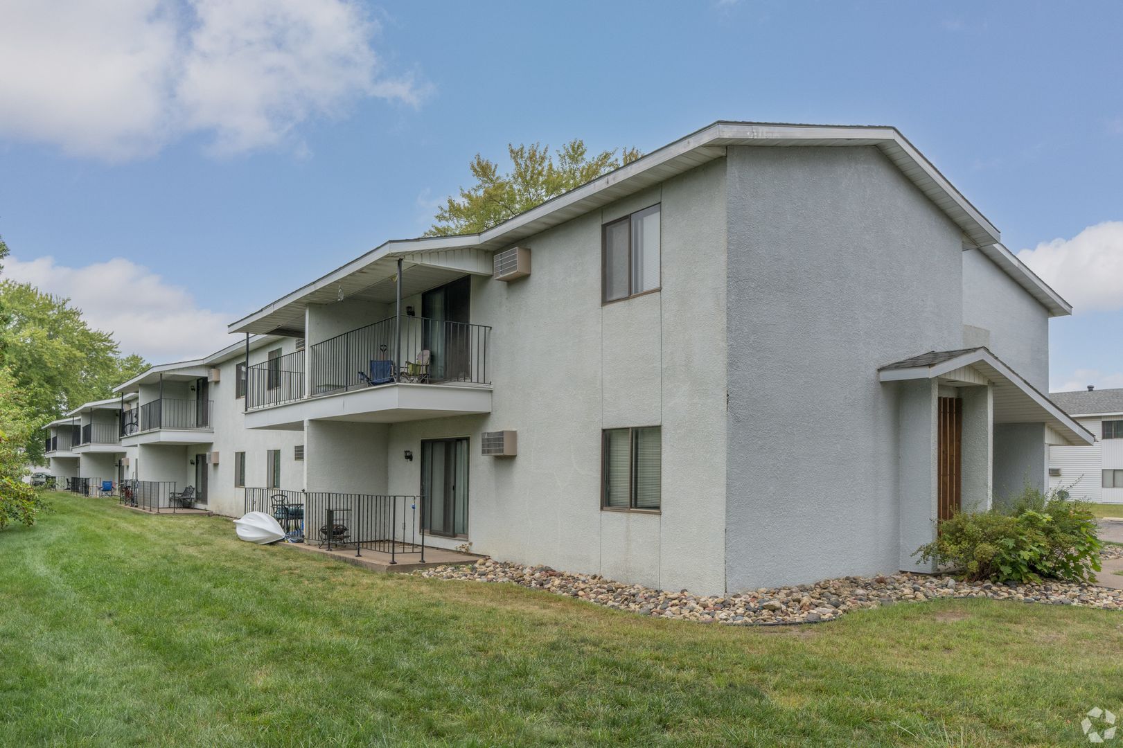 River Falls Apartment: 1143 State St