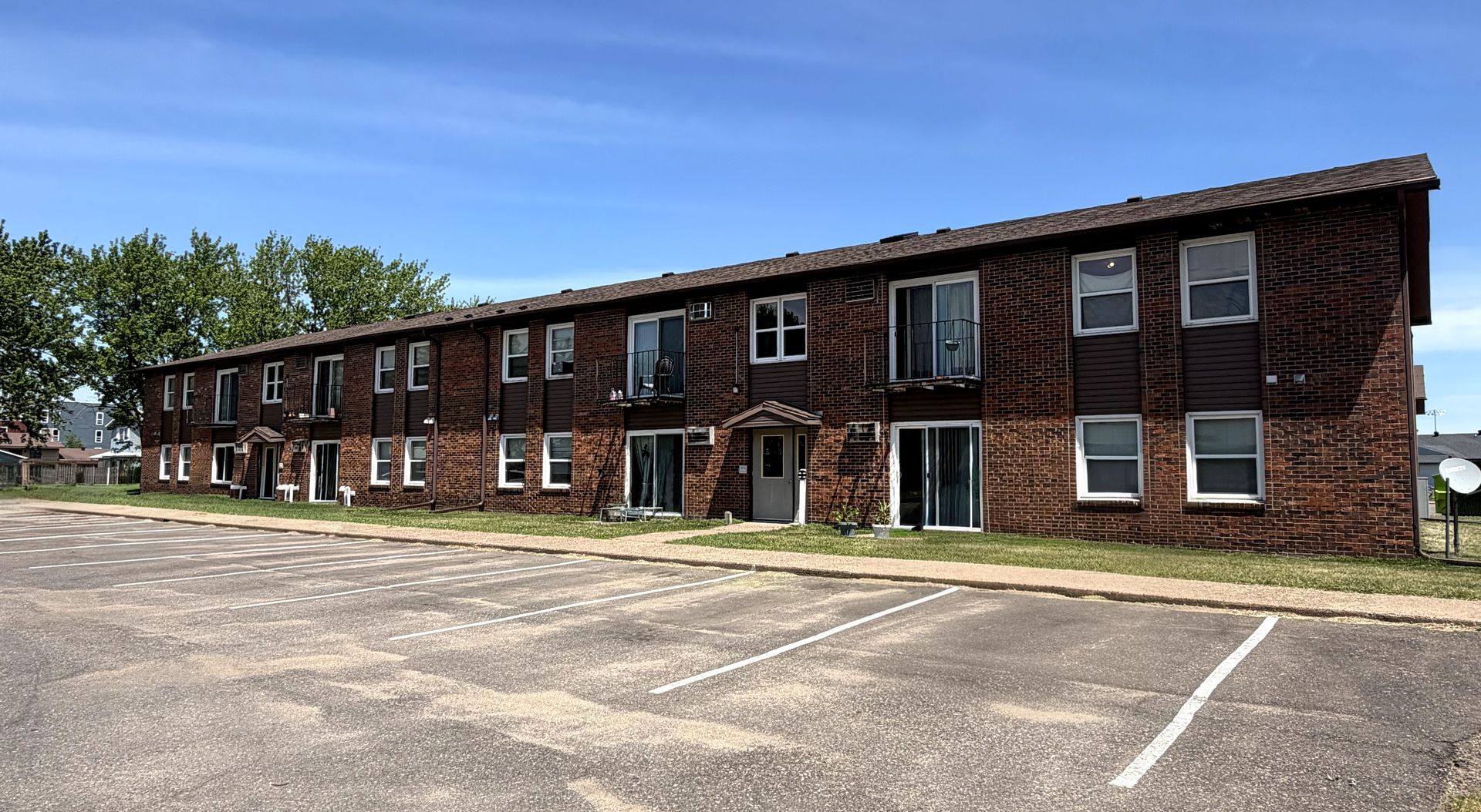 Eau Claire Apartment: 1153 Imperial Circle