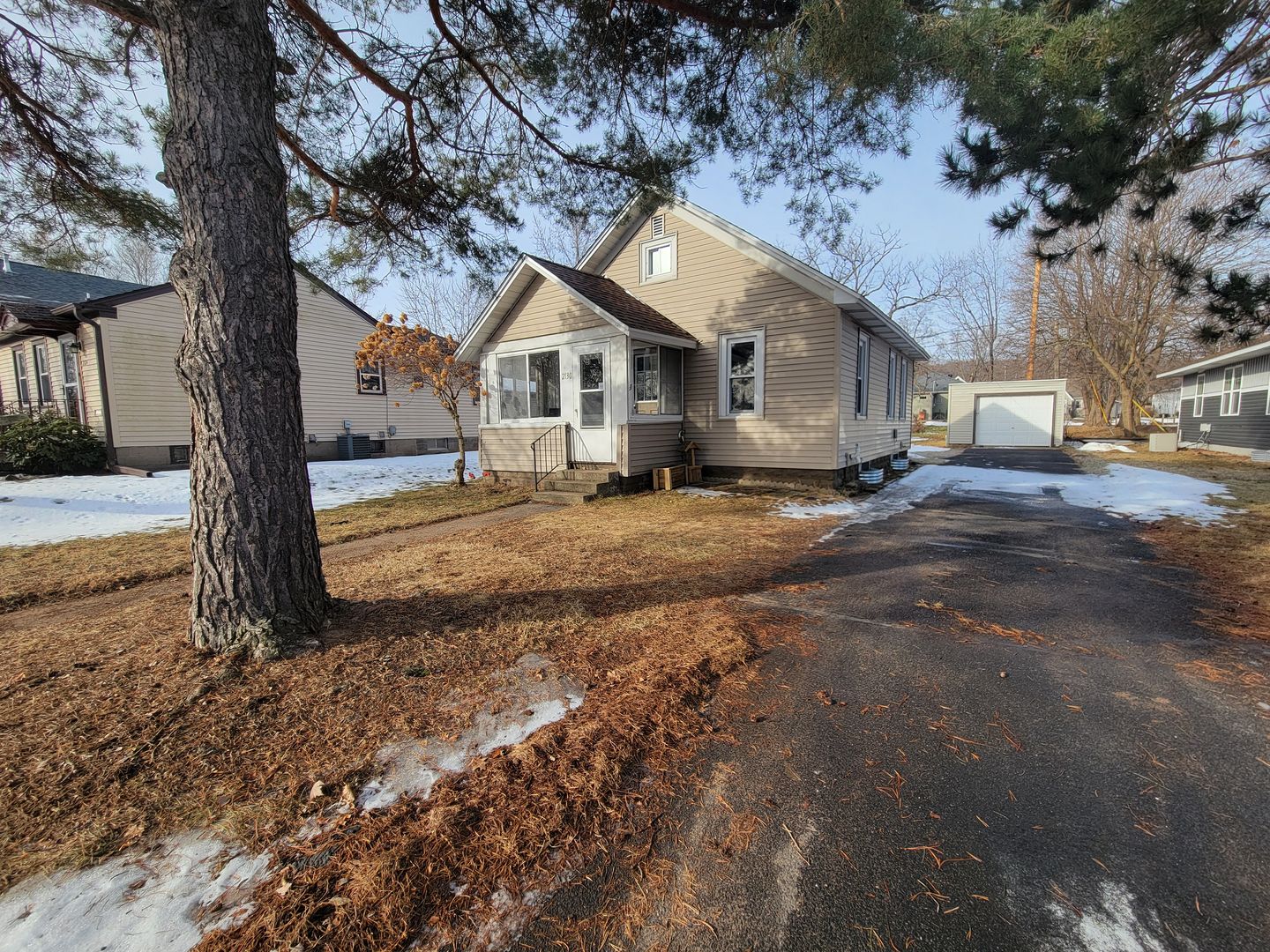 Eau Claire House: 2130 12th St