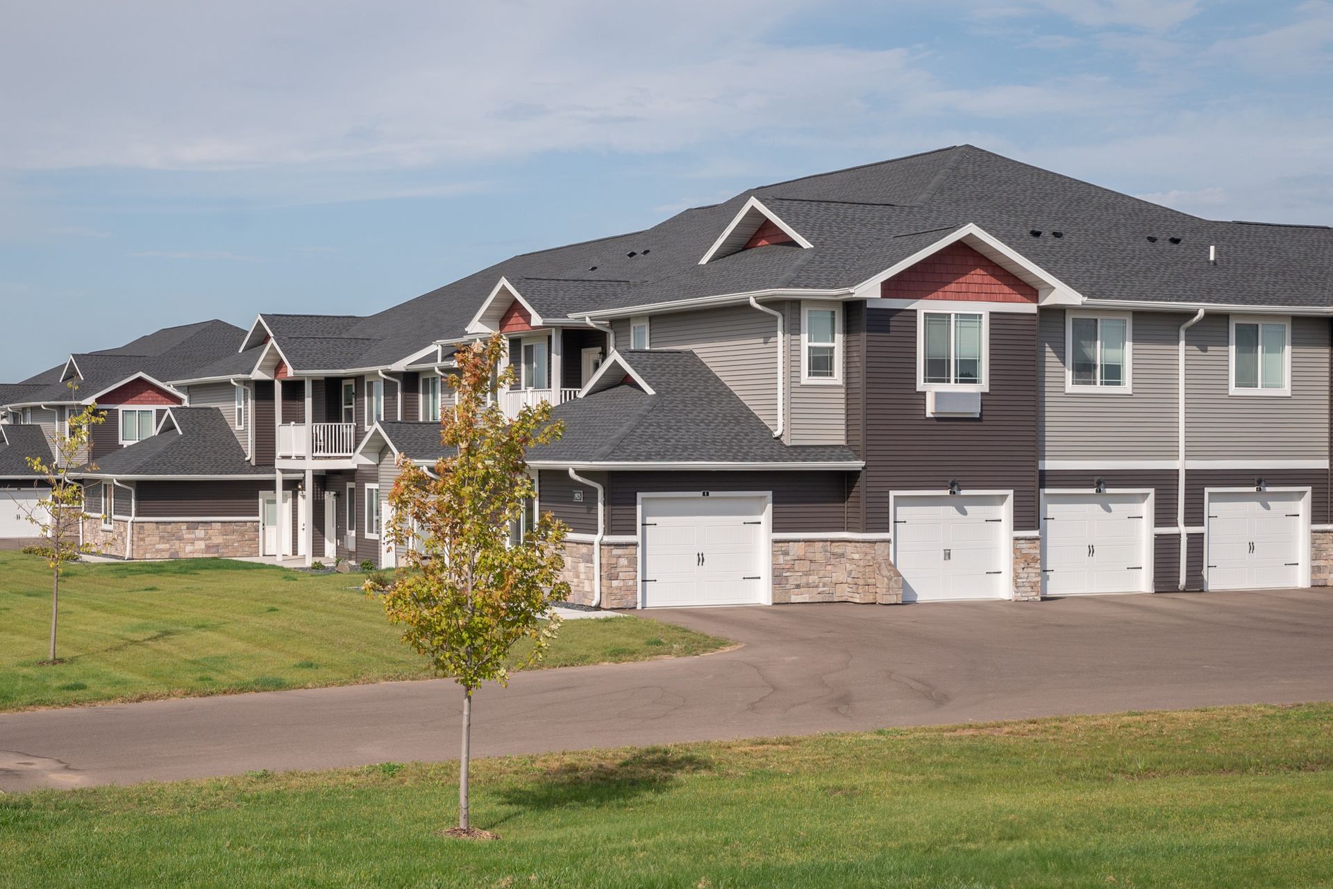 New Richmond Apartment: 1925 W. 5th St