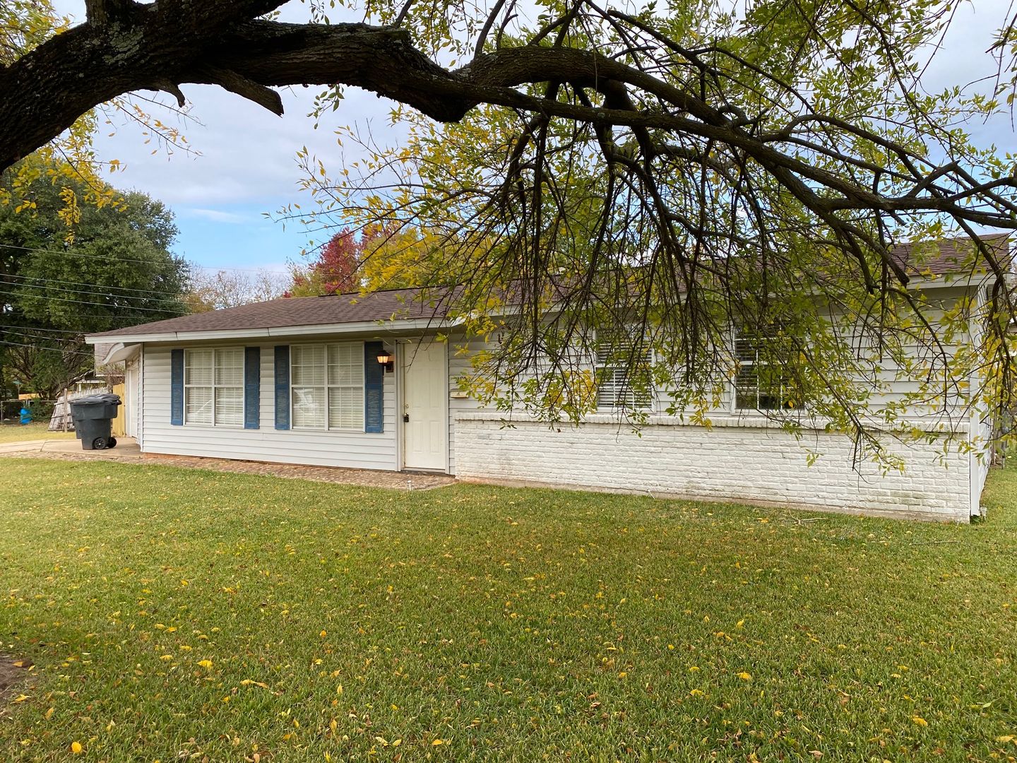Bossier City House: 2800 Hood Dr.
