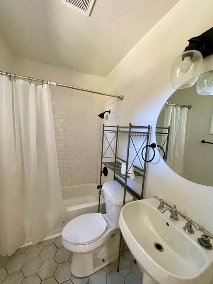 Waco Apartment: 2107 Morrow
