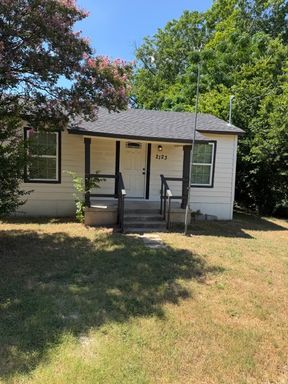 Remodeled 3-Bedroom Rental Near Baylor University | 2123 Burnett Ave, Waco, TX – photo 1