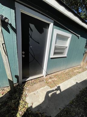 Affordable 2-Bedroom Rental at 2107 Morrow Ave Unit B, Waco, TX 76707 – photo 1