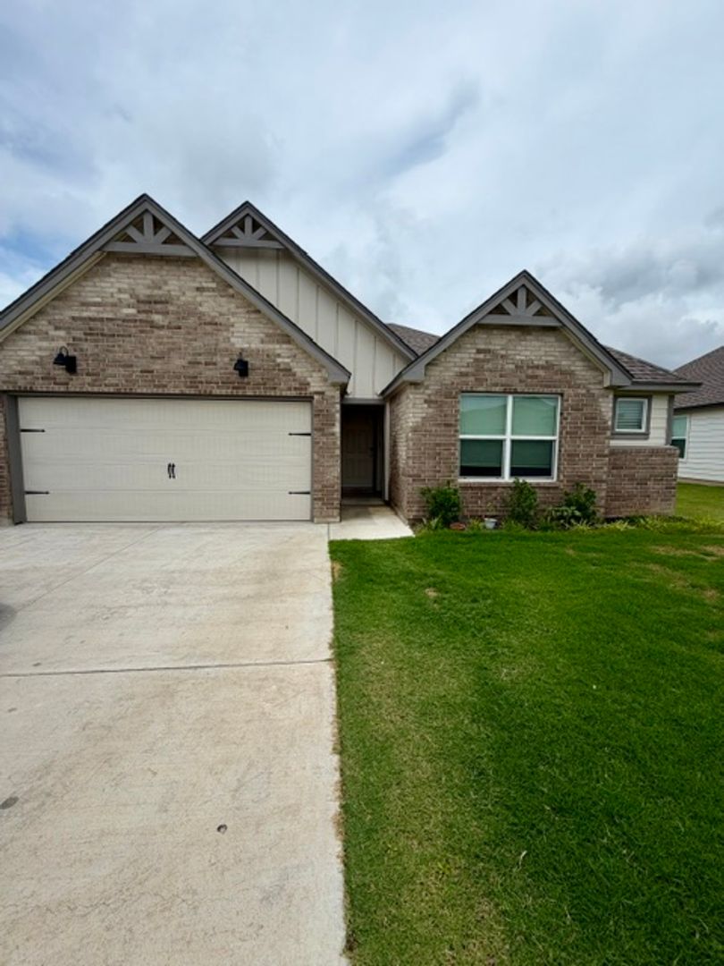 Lorena House: 12516 Tarres Ct
