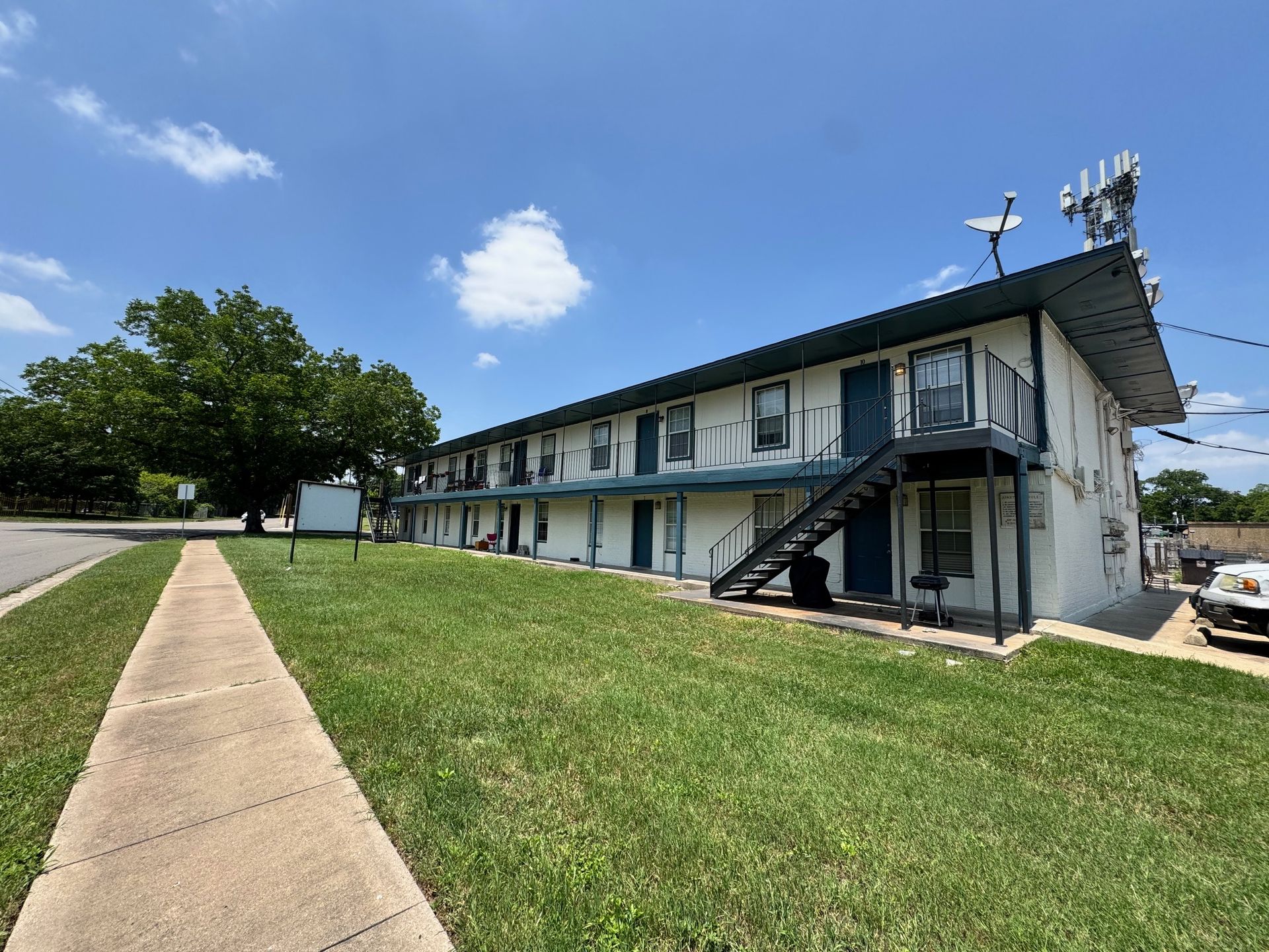 Waco Apartment: 925 N 26th St