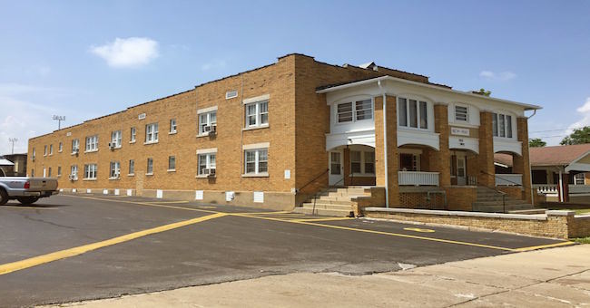 Springfield Apartment: 1152 E. Elm Street