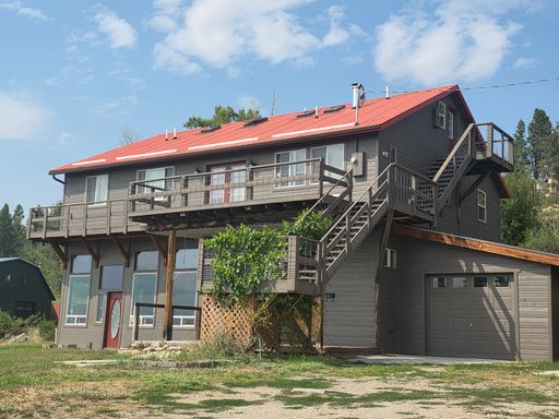 Updated Unit with Bonus Sun Room