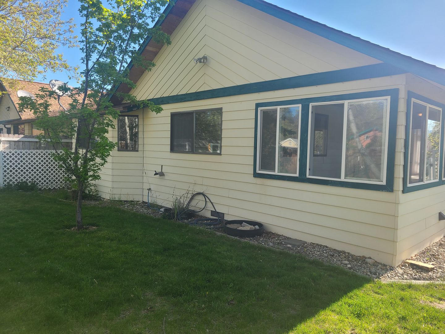 127 Skeels Avenue, Hamilton, MT 59840