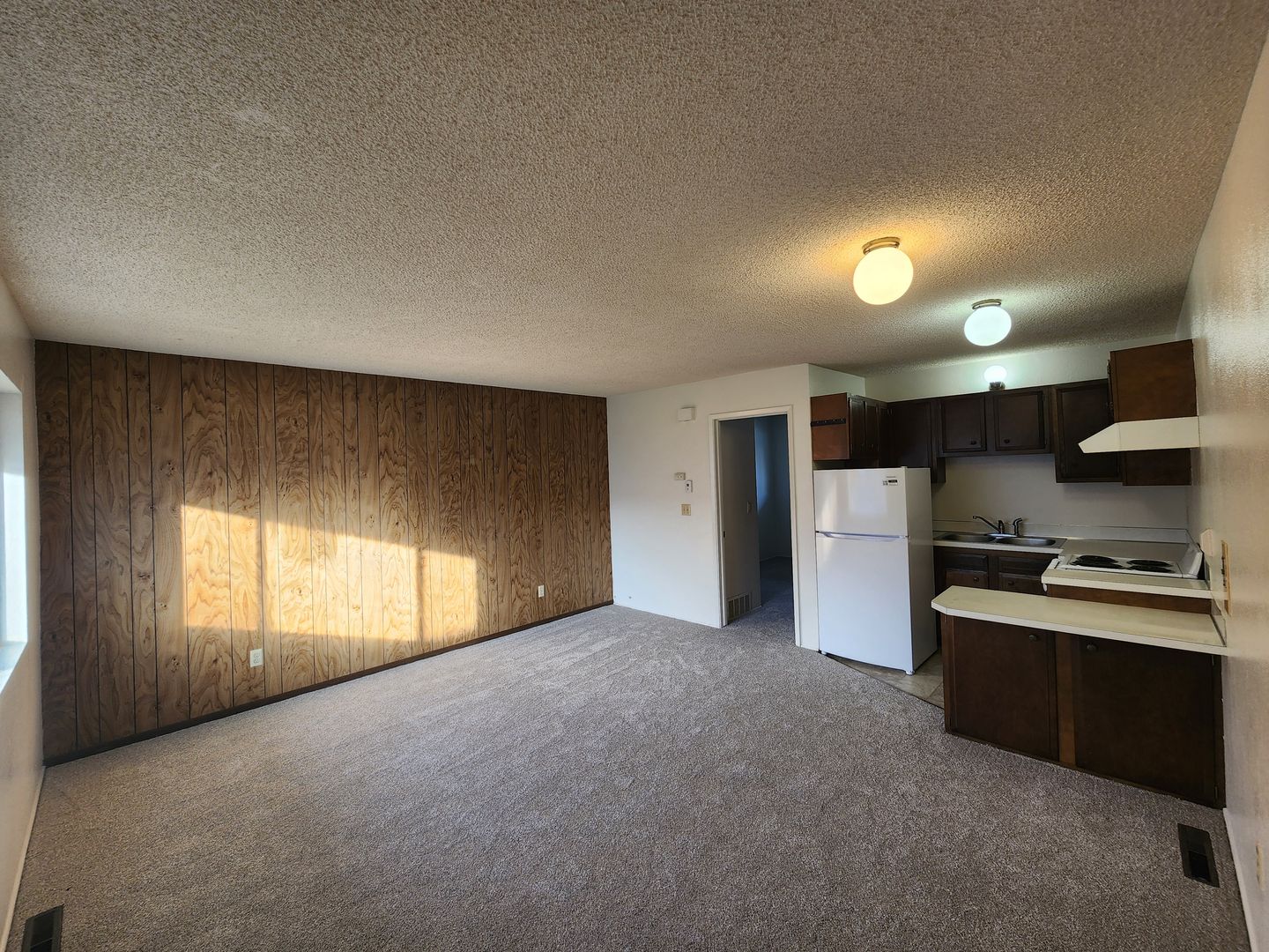 306 South 7th Street E, Hamilton, MT 59840