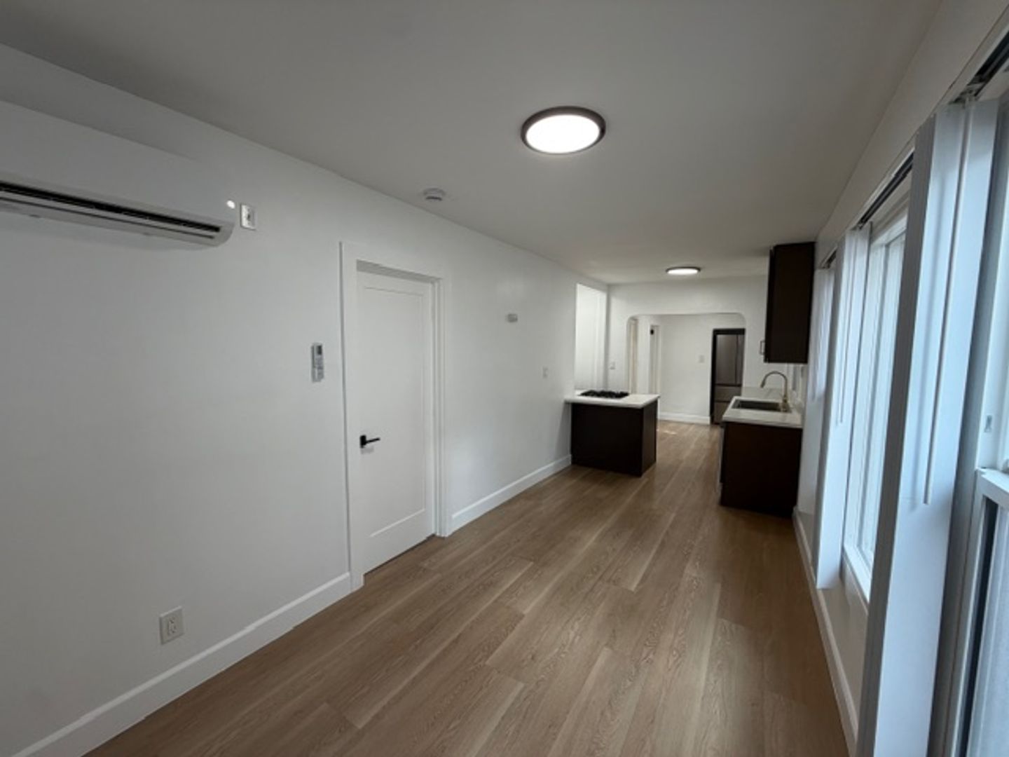 Los Angeles Apartment: 1447 Bellevue Ave