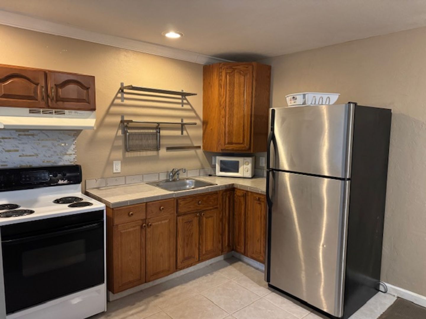 Salinas Apartment: 15425 Oak Hills Drive