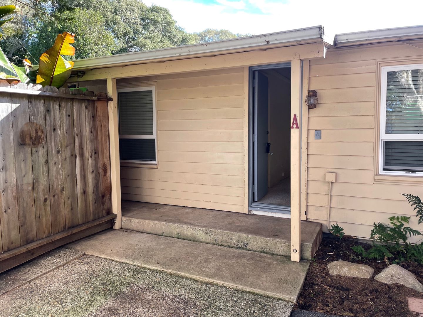 Pacific Grove Apartment: 1211 David Ave