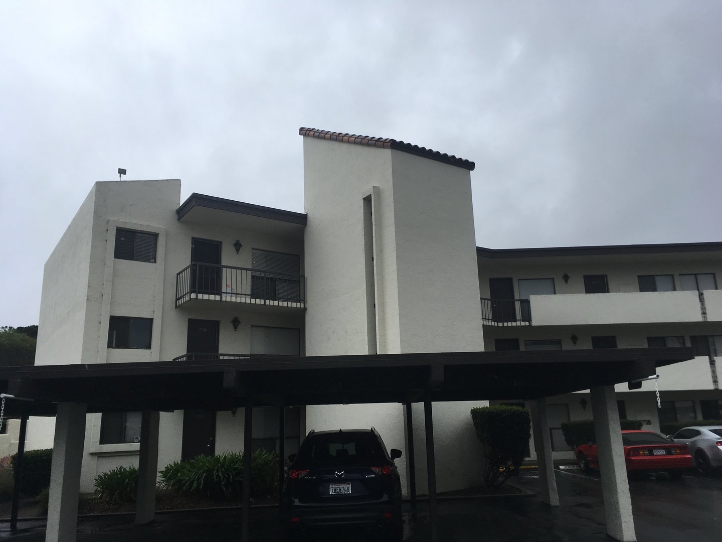 Monterey House: 500 Glenwood Circle #230