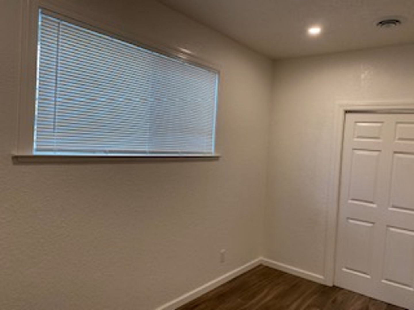 Marina Apartment: 3306 Del Monte Blvd.