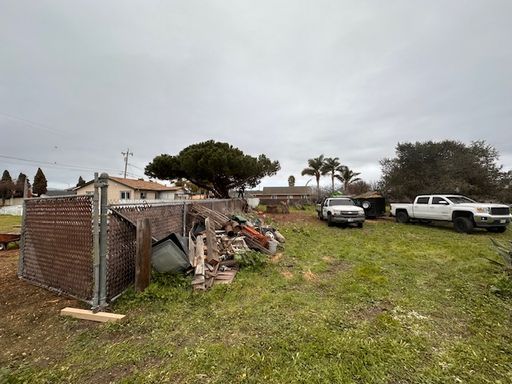 7500 sf Lot available for commercial use.