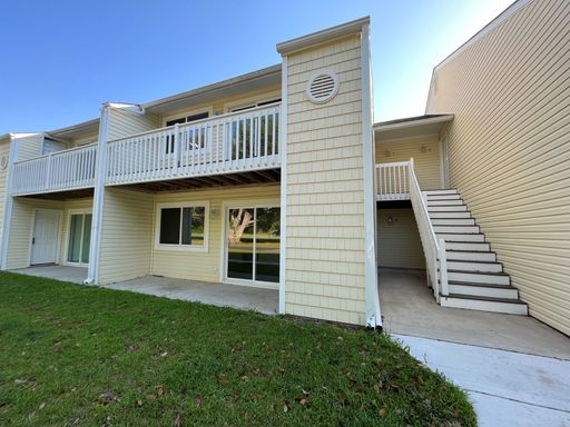 Update two bedroom first floor condo in Hampstead! – photo 1