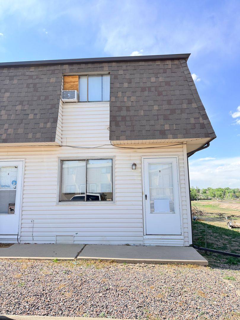 Loveland Apartment: 2318 S. Colorado Avenue