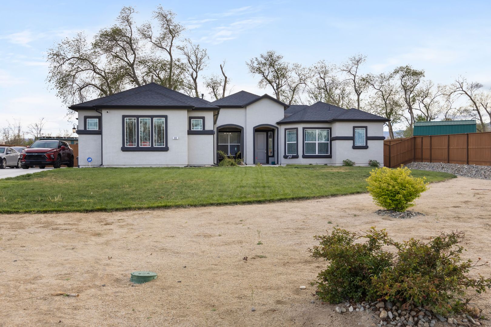 Fernley House: 690 Rose Ln