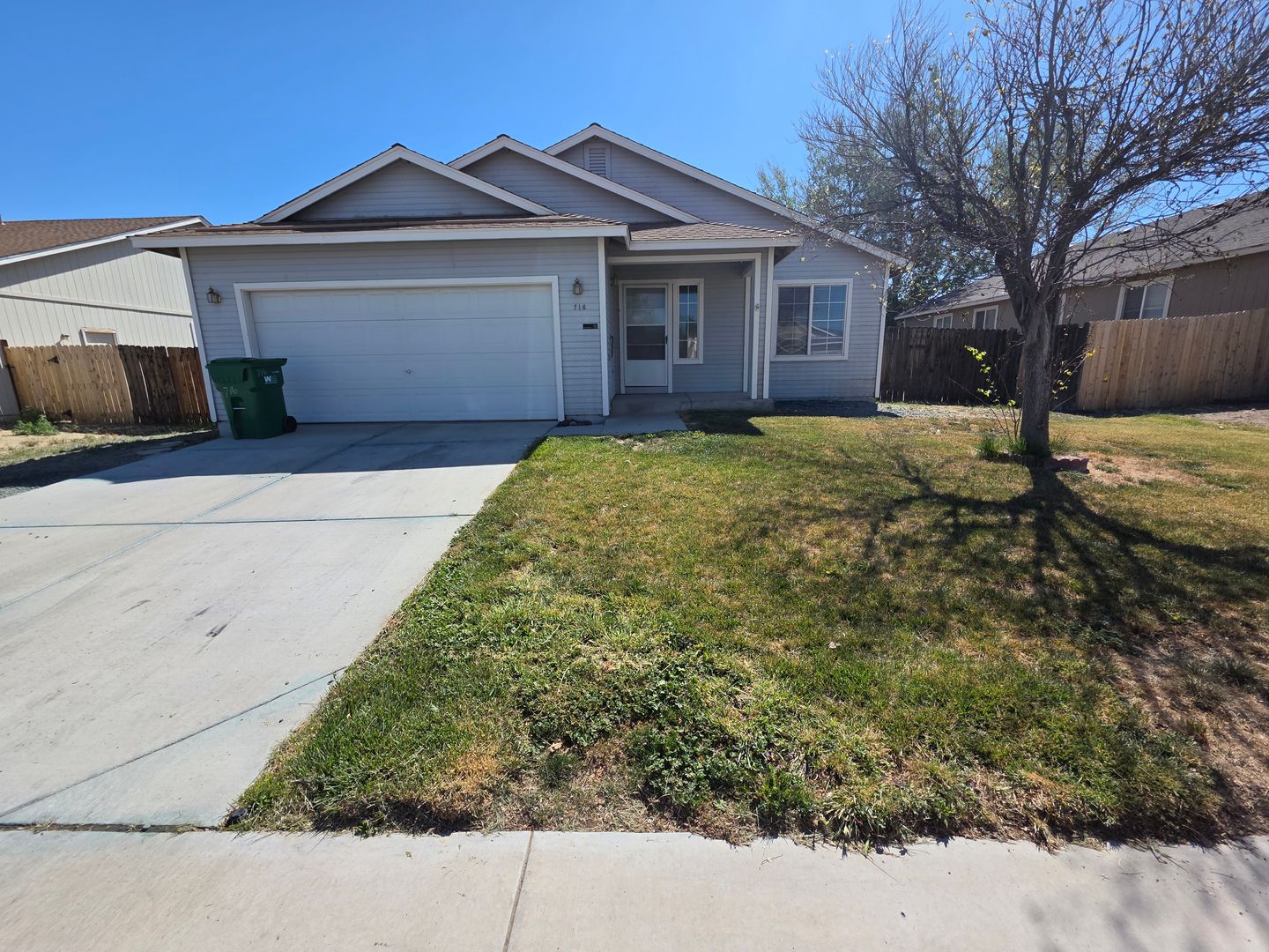 Fernley House: 716 Fall