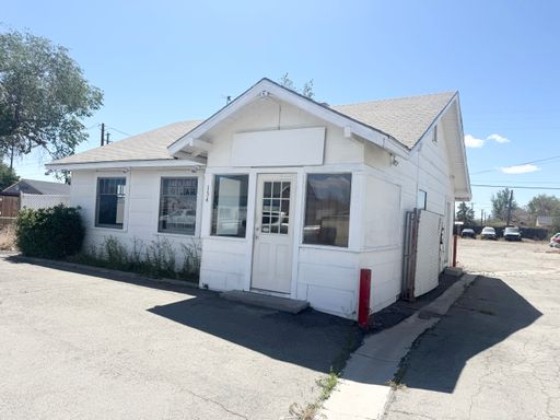 Charming commercial property