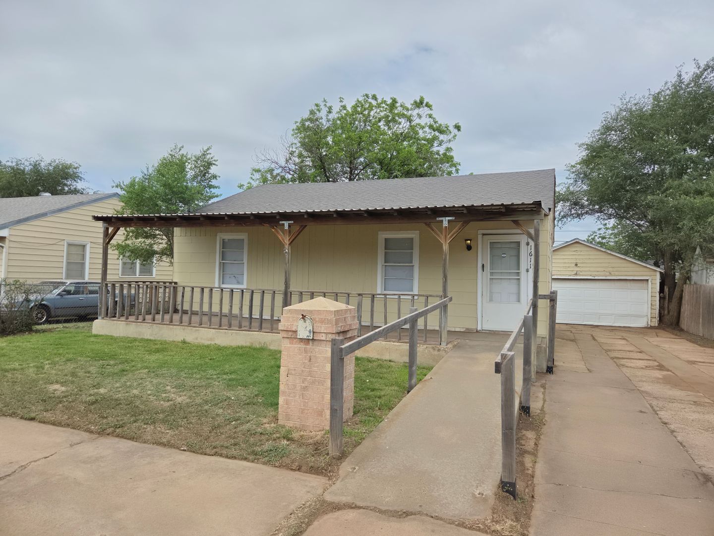 Amarillo House: 1611 N Marrs