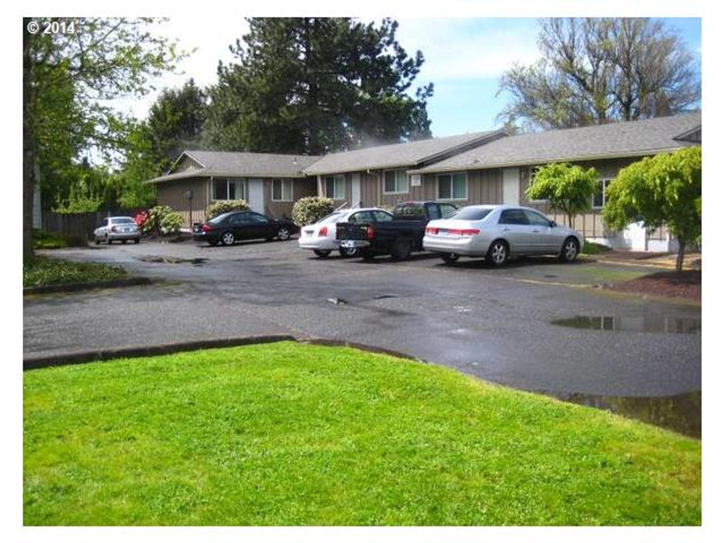 Sherwood Apartment: 22833 SW Washington St