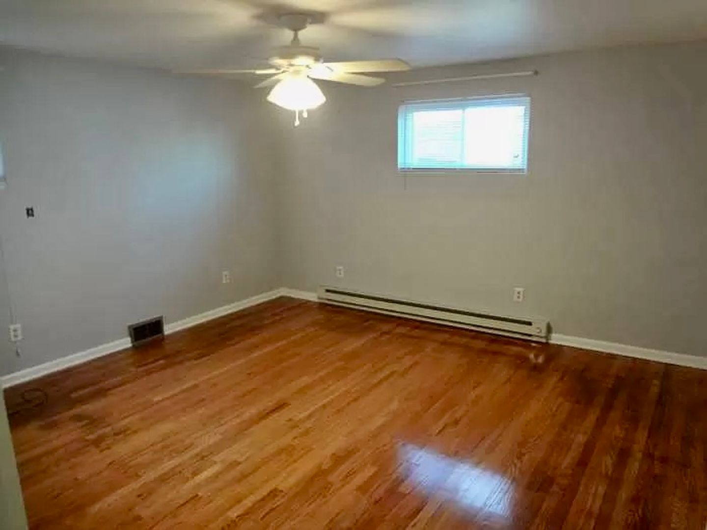 Pittsburgh Apartment: 212 Republic st