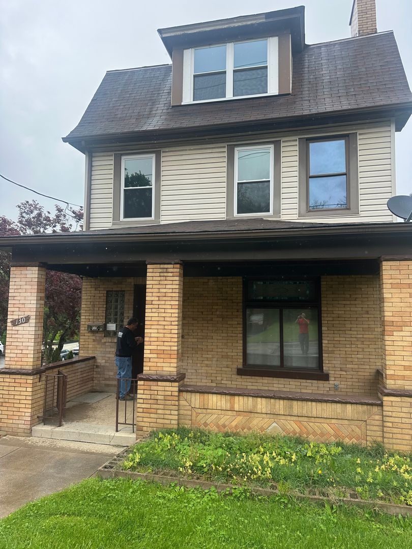 Pittsburgh House: 130 maytide st