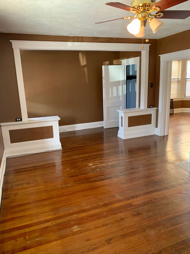 Pittsburgh Apartment: 21-23 Bailey ave