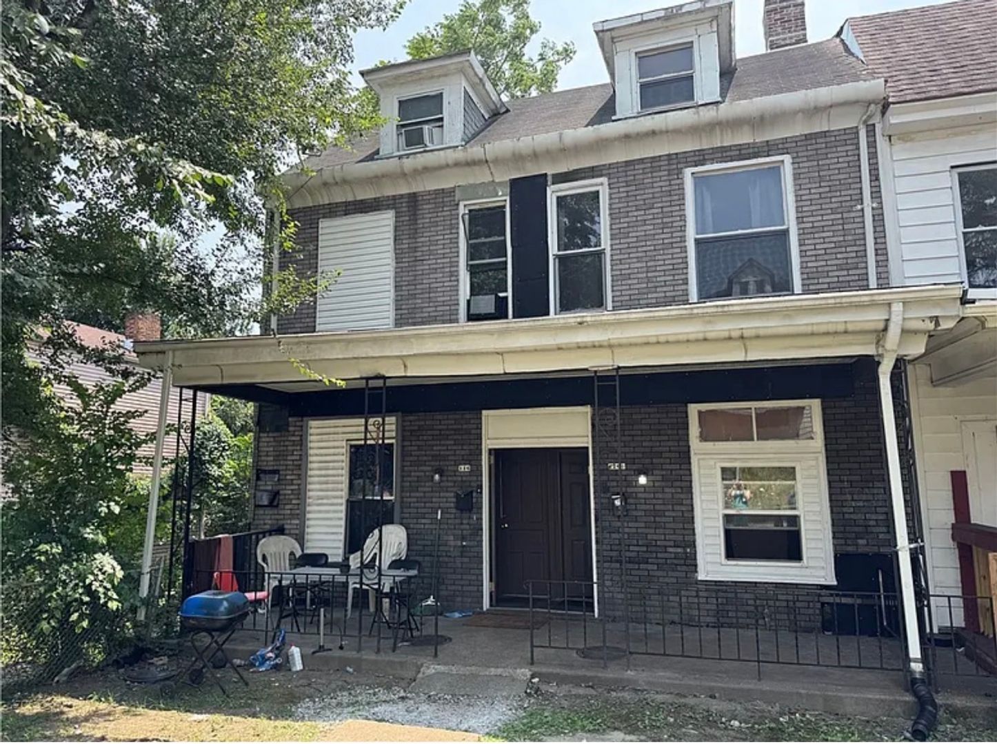 Pittsburgh Apartment: 126 Charles st