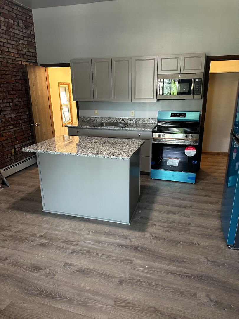 Pittsburgh House: 435 s Pacfic