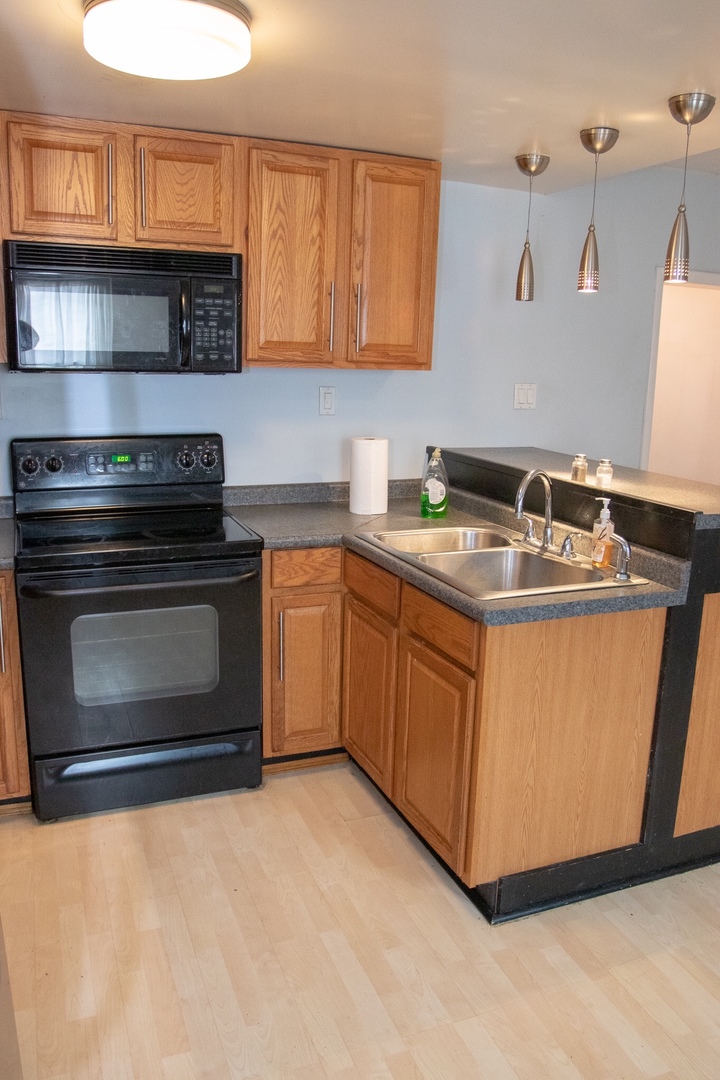 Pittsburgh House: 1821 Edwards Way