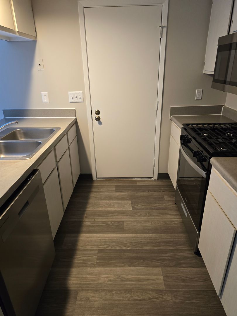 Westerville Townhome: 275 Lazelle Road