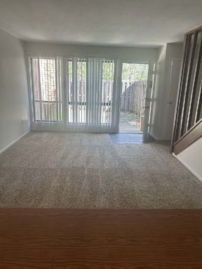 1 Bed 1.5 Bath Rental at 5365 Great Oak Drive #5365P, Columbus, OH – photo 1