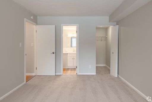 2 Bed 2 Bath Rental at 1422 Som Center Road #405, Mayfield Heights, OH – photo 1