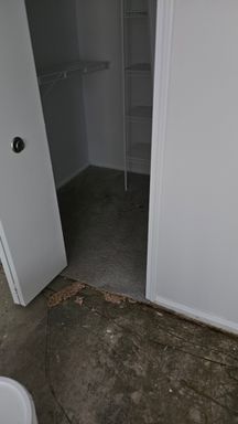 Fully Upgraded 2/1.5 Bdrm Apartment! – photo 1