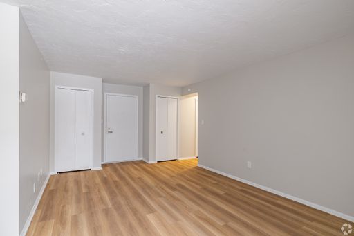 2 Bed 1.5 Bath Rental at 1414 Som Center Road #509, Mayfield Heights, OH – photo 1
