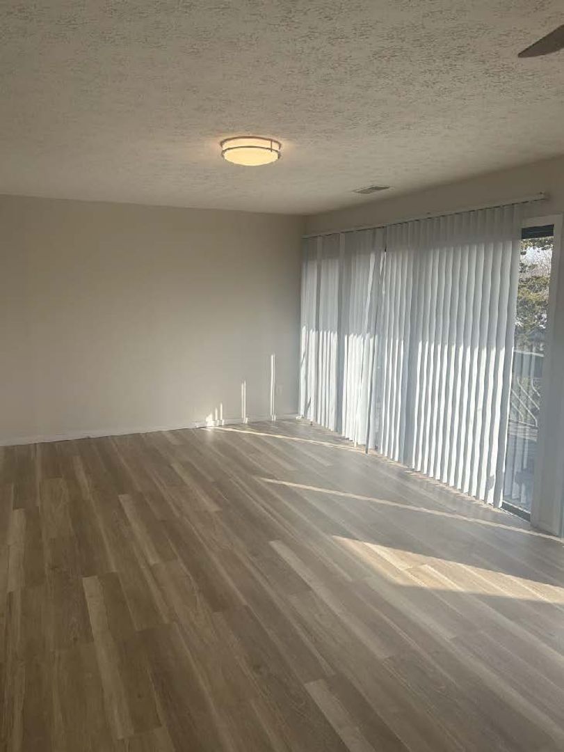 Columbus Apartment: 5312 Gatehouse Dr