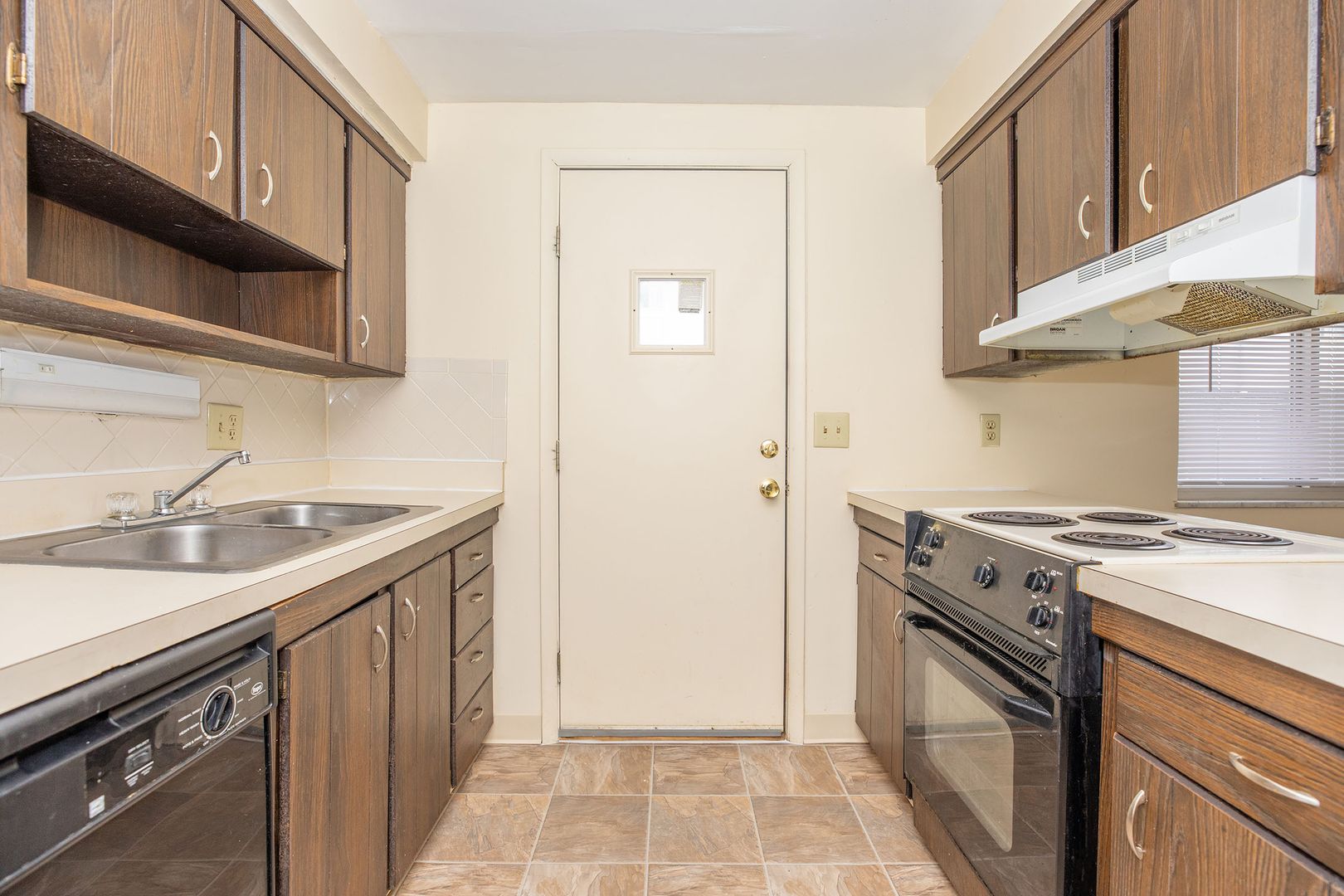 Columbus Townhome: 280 Barkley Pl W